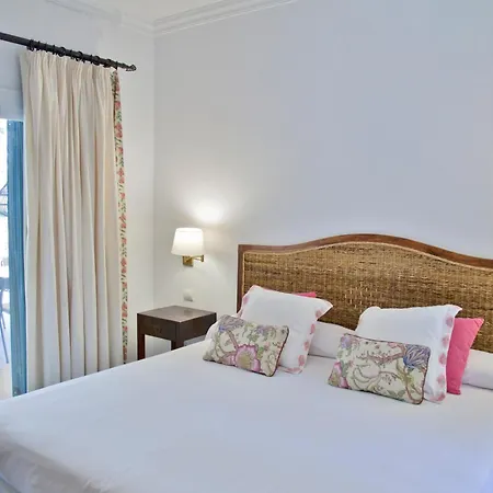 Las Maravillas, 250m From The Beach